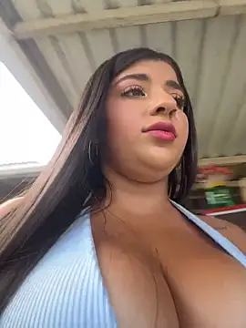 Isaa-Sweet online show from 25, 5, 2026