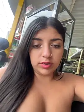 Isaa-Sweet online show from 4, 12, 2025