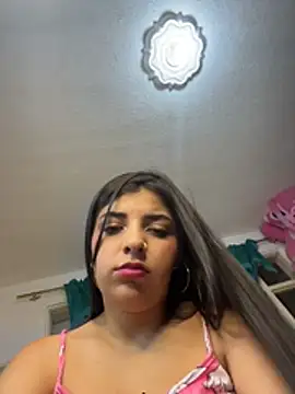 Isaa-Sweet online show from 31, 10, 2025