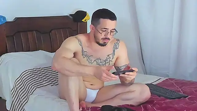 Hunter Hoott online show from 22, 10, 2025