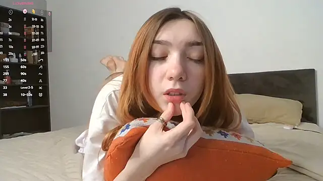 RedheadMisty online show from 22, 10, 2025