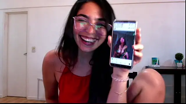 Snapshot of Ariagal chatting on 6, 11, 2025 Ariagal online show from 6, 11, 2025