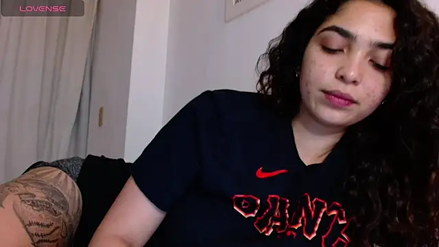 Snapshot of Ariagal chatting on 19, 11, 2025 Ariagal online show from 19, 11, 2025