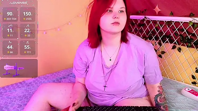 Snapshot of fillisfox_ chatting on 13, 10, 2025 fillisfox online show from 13, 10, 2025