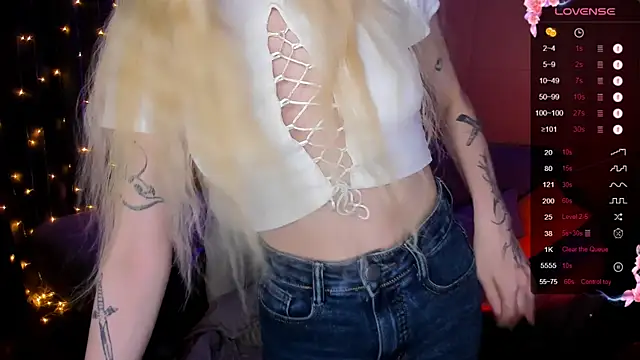 AnyaTaylor  online show from 16, 10, 2025