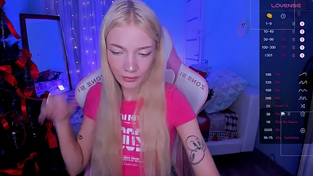 AnyaTaylor  online show from 21, 12, 2025