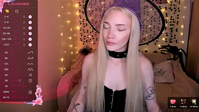 AnyaTaylor  online show from 28, 10, 2025