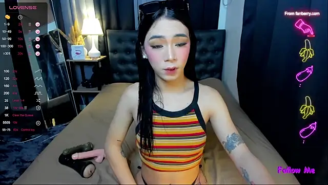 bellamoonlightX online show from 2, 10, 2025