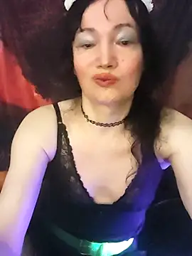 Snapshot of Tselka chatting on 19, 12, 2025 Tselka online show from 19, 12, 2025