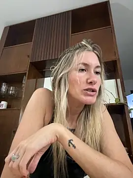 caritadeangellll online show from 19, 11, 2025