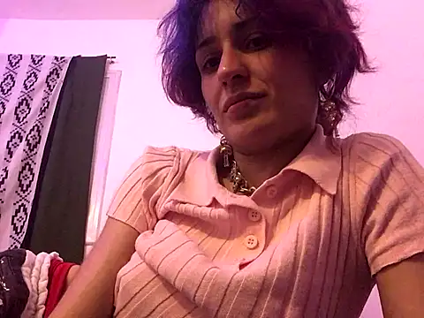 Snapshot of kendrafarq chatting on 23, 9, 2025 kendrafarq online show from 23, 9, 2025