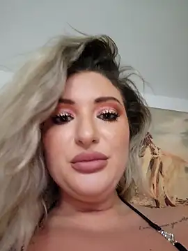 Blondie Sasha online show from 10, 11, 2025