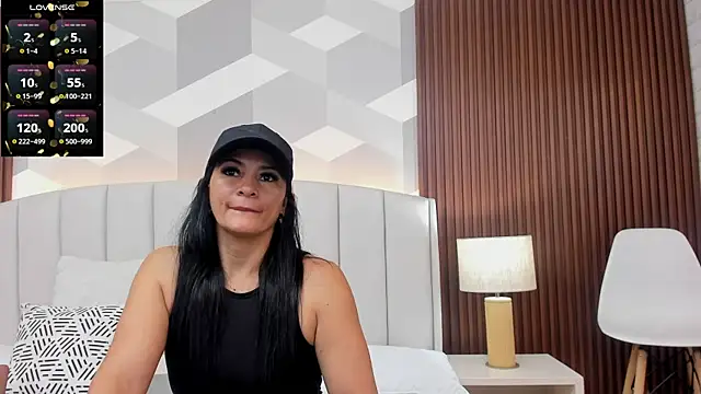 Mommy Naughty online show from 1, 4, 2026