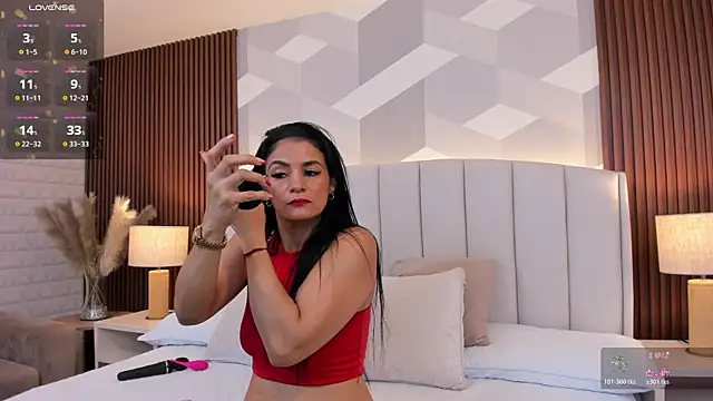 Snapshot of Mommy_Naughty chatting on 29, 10, 2025 Mommy Naughty online show from 29, 10, 2025