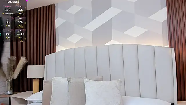 Snapshot of Mommy_Naughty chatting on 18, 11, 2025 Mommy Naughty online show from 18, 11, 2025