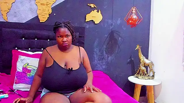 Snapshot of Maiam__Rossi chatting on 21, 11, 2025 Maiam Rossi online show from 21, 11, 2025