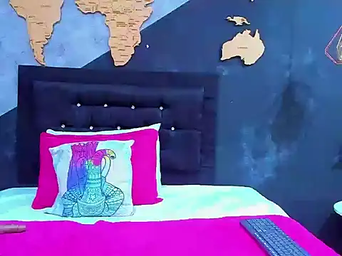 Snapshot of Maiam__Rossi chatting on 29, 10, 2025 Maiam Rossi online show from 29, 10, 2025