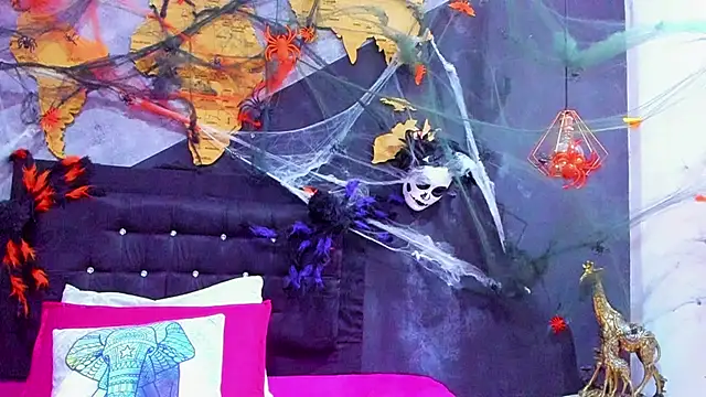 Snapshot of Maiam__Rossi chatting on 20, 11, 2025 Maiam Rossi online show from 20, 11, 2025