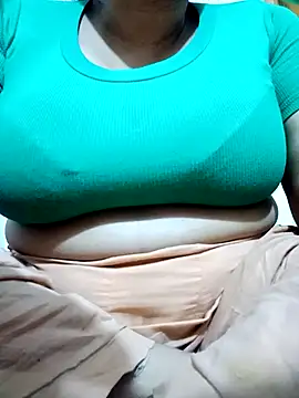 Snapshot of jenyfer709 chatting on 15, 9, 2025 jenyfer709 online show from 15, 9, 2025