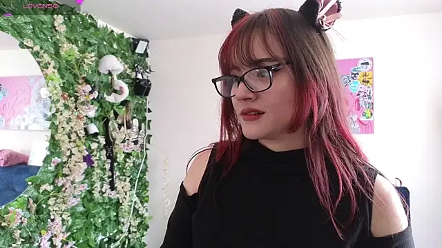 MiaVelvetDoll online show from 25, 3, 2026