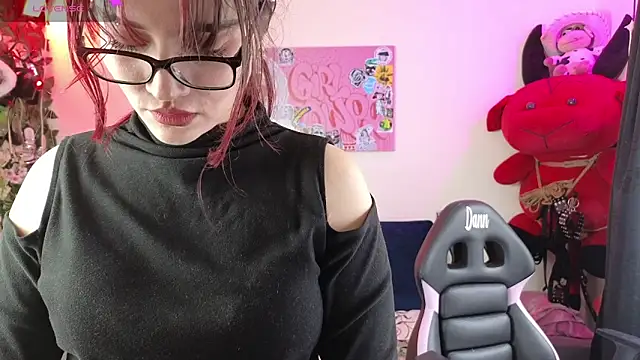 MiaVelvetDoll online show from 23, 3, 2026