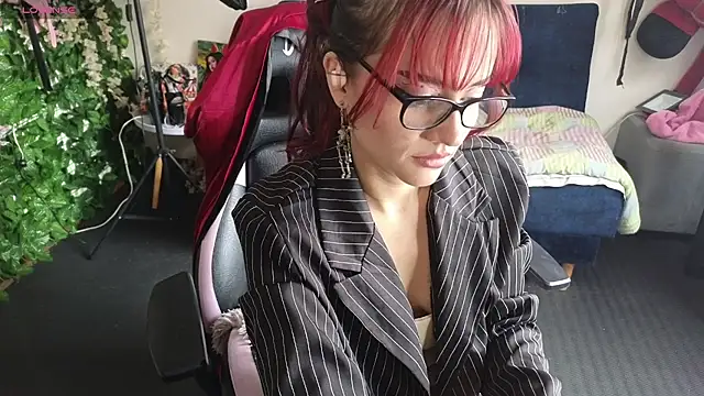 MiaVelvetDoll online show from 4, 7, 2026