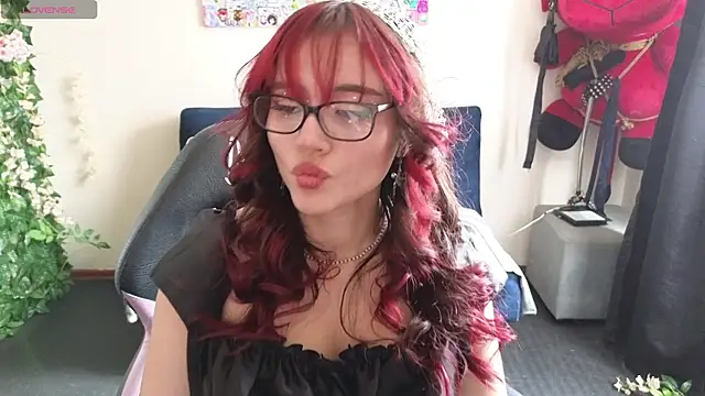 MiaVelvetDoll online show from 19, 6, 2026