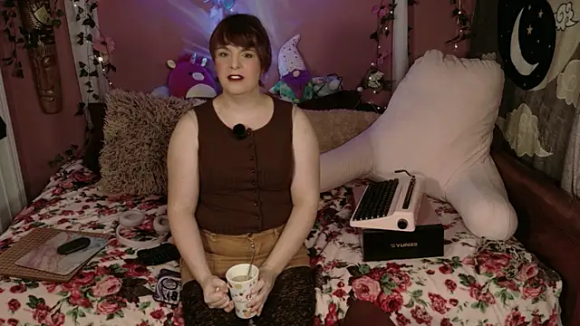 Snapshot of Maddy_cat_91 chatting on 25, 7, 2026 Maddy cat 91 online show from 25, 7, 2026