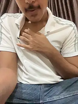 Snapshot of hamstar09 chatting on 8, 11, 2025 hamstar09 online show from 8, 11, 2025