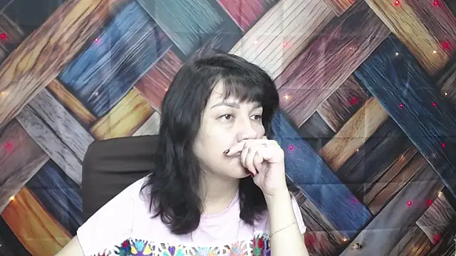 SelenaFly online show from 24, 9, 2025
