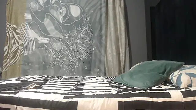 SEXYHUGEASS21 online show from 21, 4, 2026