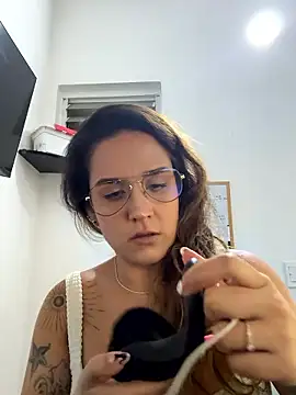 Sophia House  online show from 21, 10, 2025