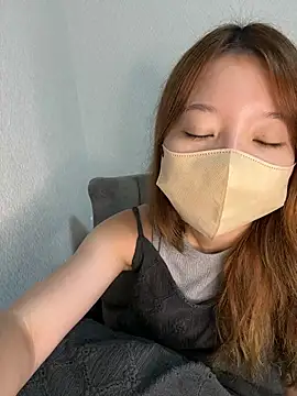 Snapshot of yuuhichan chatting on 13, 10, 2025 yuuhichan online show from 13, 10, 2025