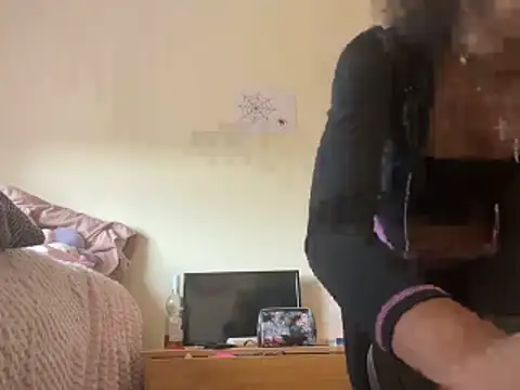 luvrgrllani online show from 26, 11, 2025