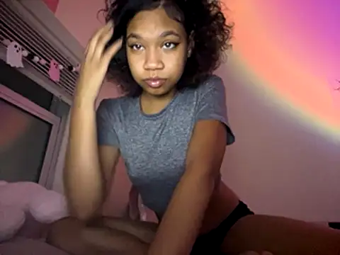 luvrgrllani online show from 29, 11, 2025