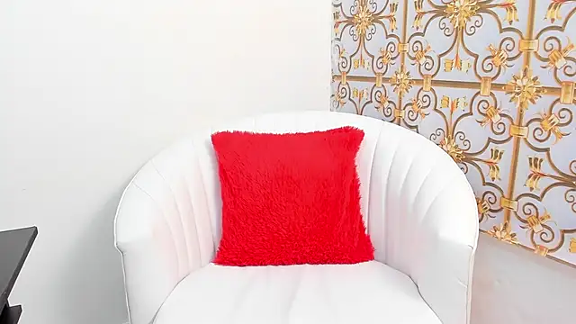 Snapshot of LittleMax23 chatting on 29, 10, 2025 LittleMax23 online show from 29, 10, 2025