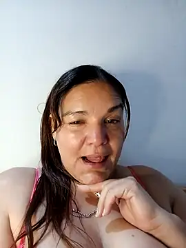 MomSex  online show from 9, 9, 2025