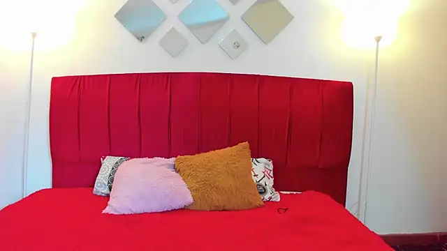 Electra  moon online show from 18, 10, 2025