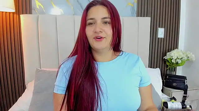 Victoria Guzman online show from 8, 7, 2026
