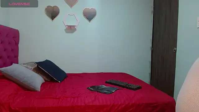 Charlotte lane online show from 28, 11, 2025