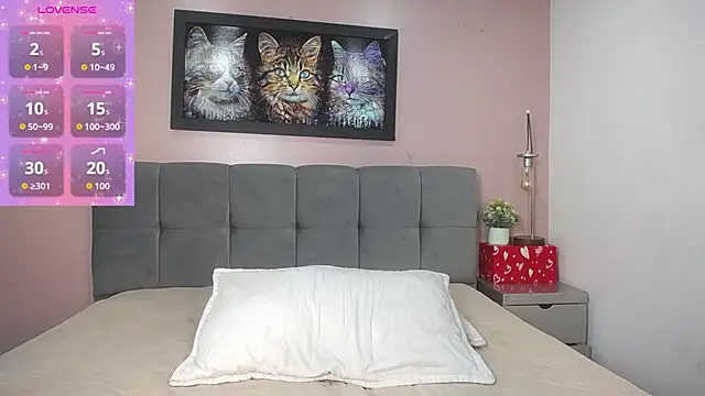 tiiny emilly online show from 21, 12, 2025