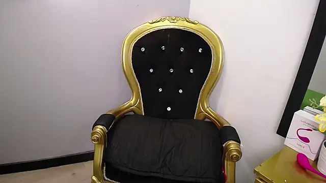 tiiny emilly online show from 14, 11, 2025