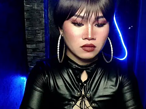 pretty lassy online show from 21, 10, 2025