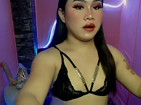 pretty lassy online show from 7, 11, 2025