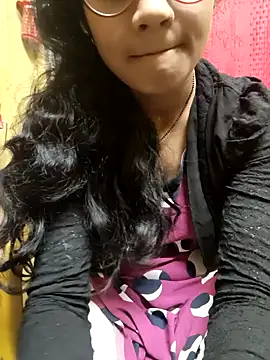 Hot Alia04 online show from 1, 11, 2025