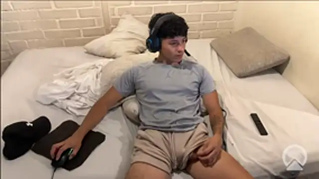 feeelipe2007 online show from 11, 2, 2026