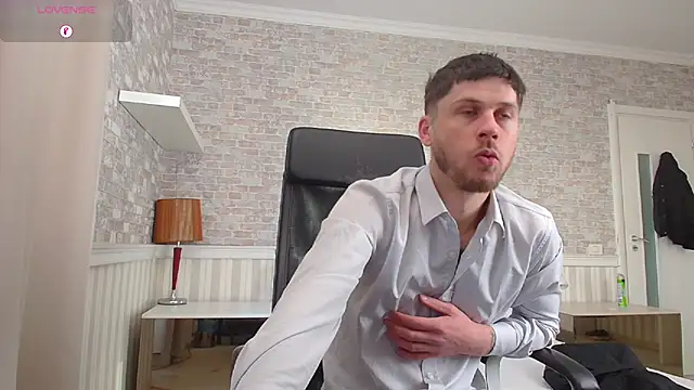 Snapshot of JonahShaw chatting on 27, 4, 2026 JonahShaw online show from 27, 4, 2026