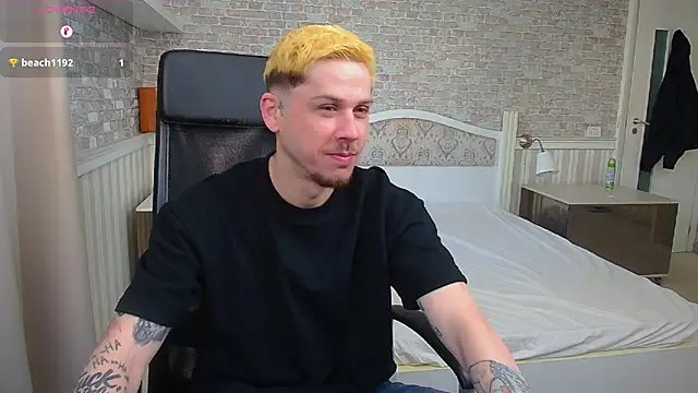 Snapshot of JonahShaw chatting on 7, 5, 2026 JonahShaw online show from 7, 5, 2026