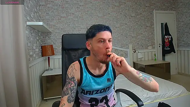 Snapshot of JonahShaw chatting on 20, 5, 2026 JonahShaw online show from 20, 5, 2026