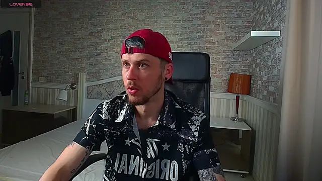 Snapshot of JonahShaw chatting on 26, 5, 2026 JonahShaw online show from 26, 5, 2026